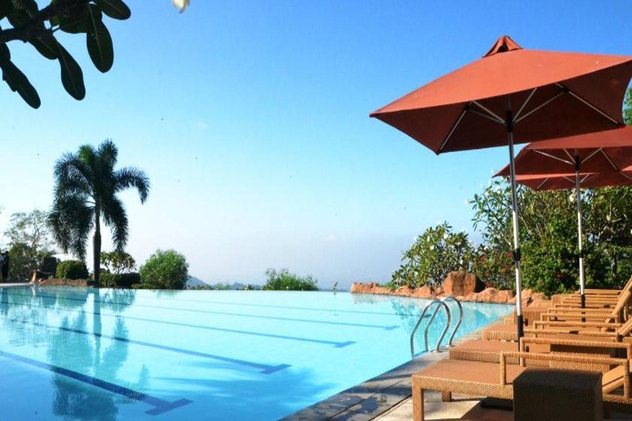 Timberland Highlands Resort San Mateo Exterior photo